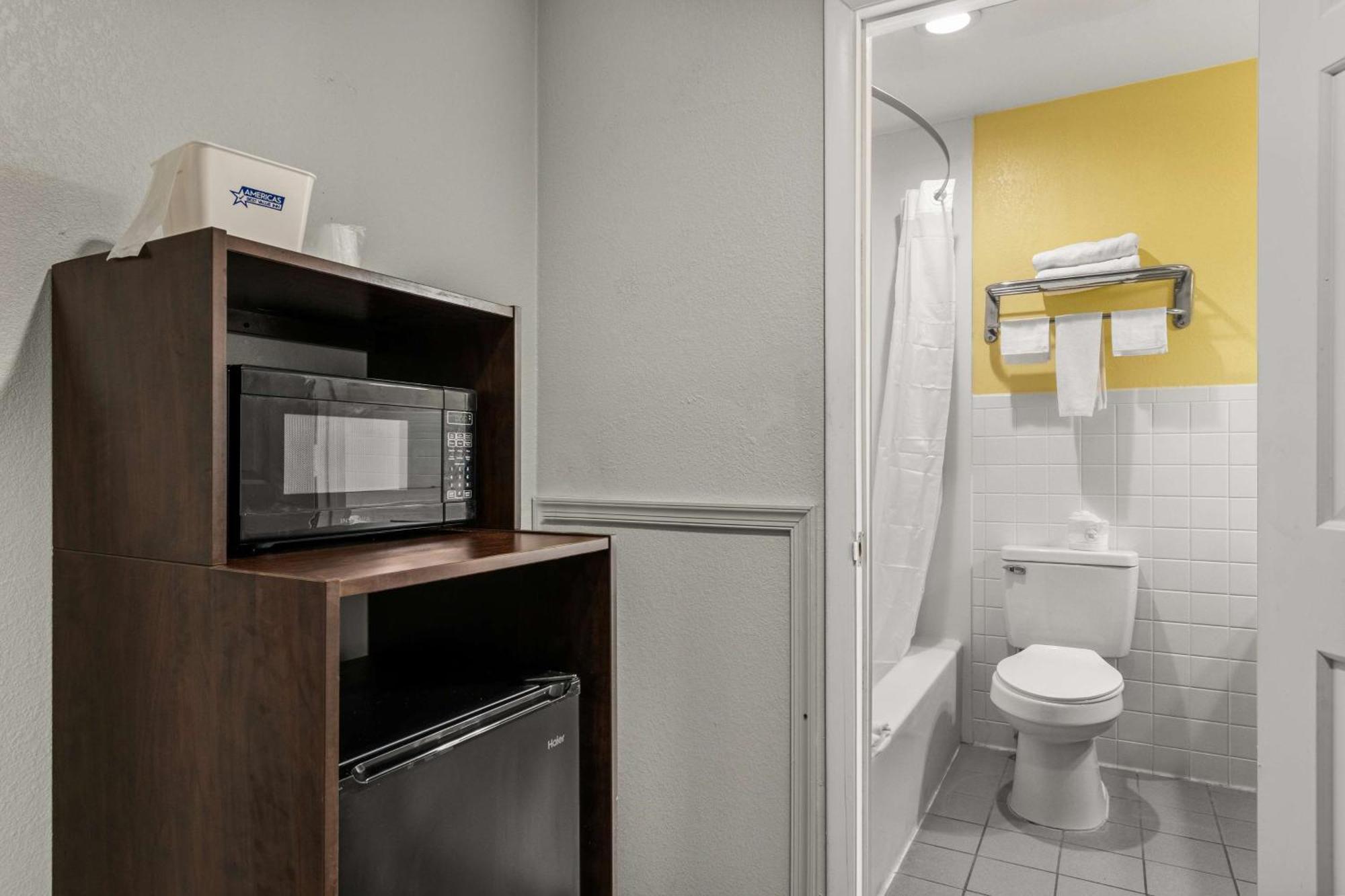 Americas Best Value Inn 칼라일 외부 사진