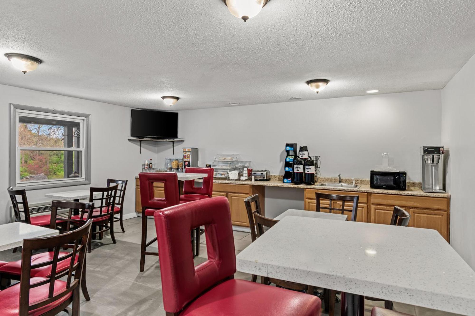 Americas Best Value Inn 칼라일 외부 사진