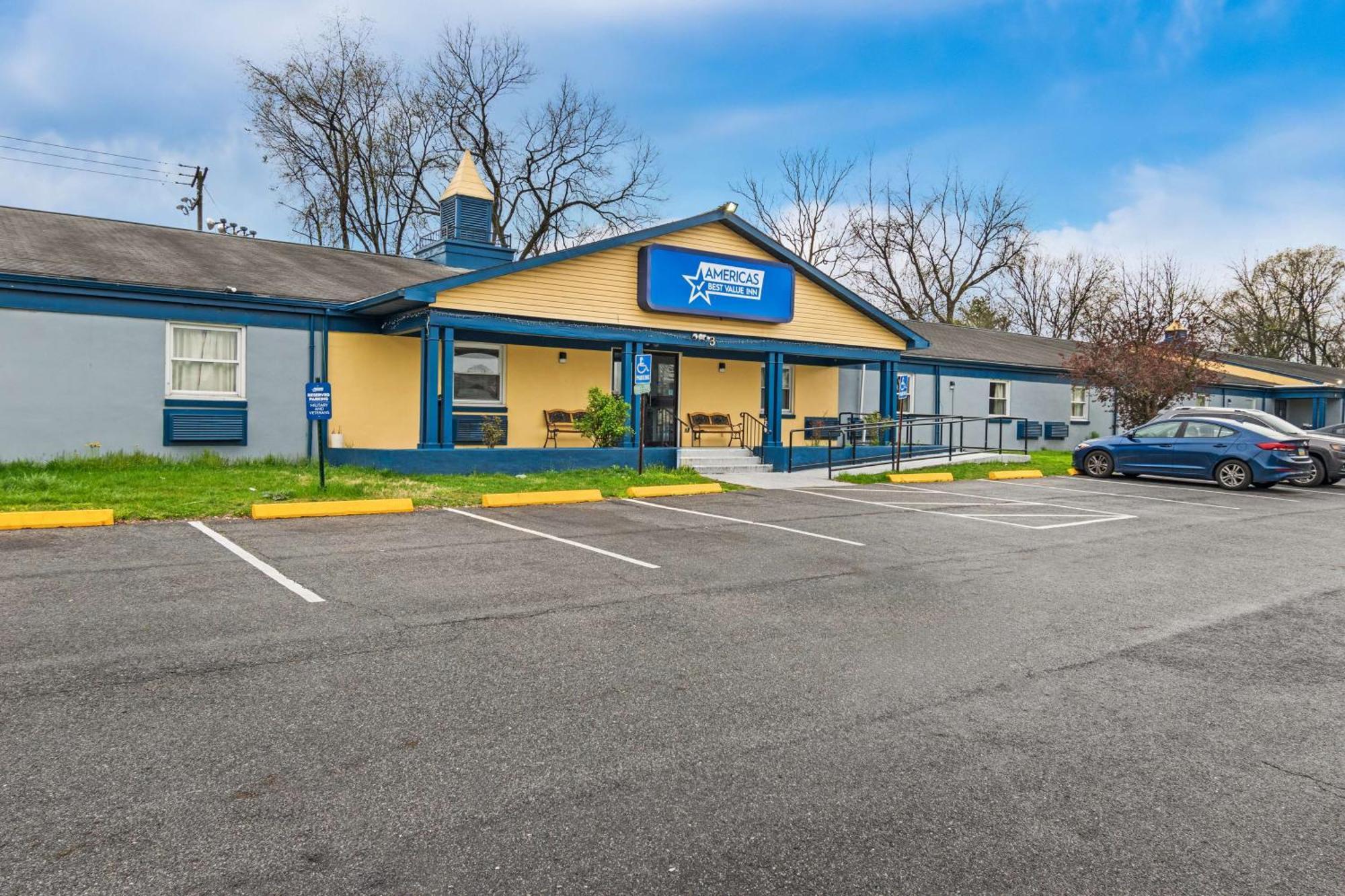 Americas Best Value Inn 칼라일 외부 사진